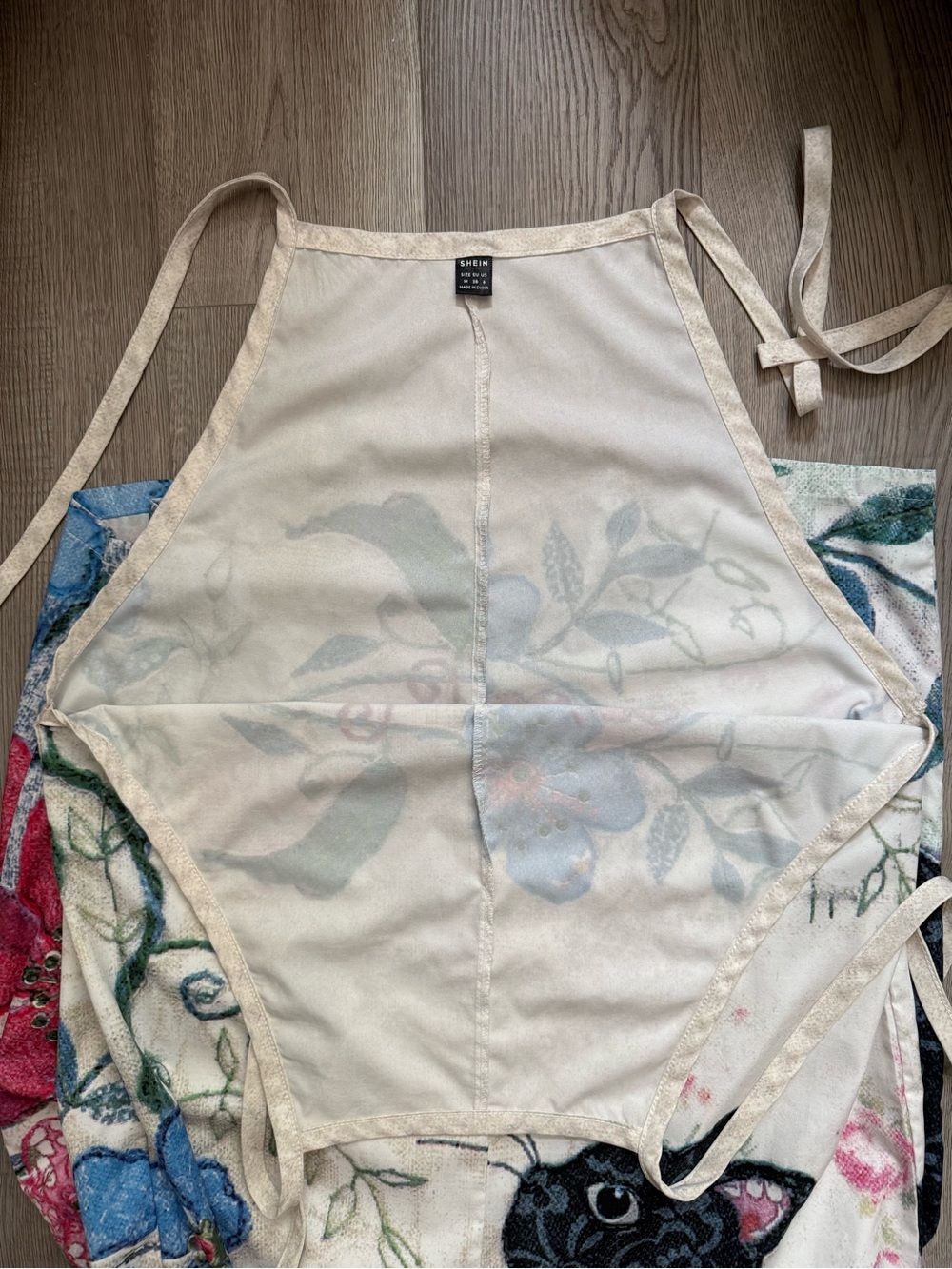 Women's Floral & Cat Print Tie-Strap Jumpsuit - Cream - Picture 7 of 9